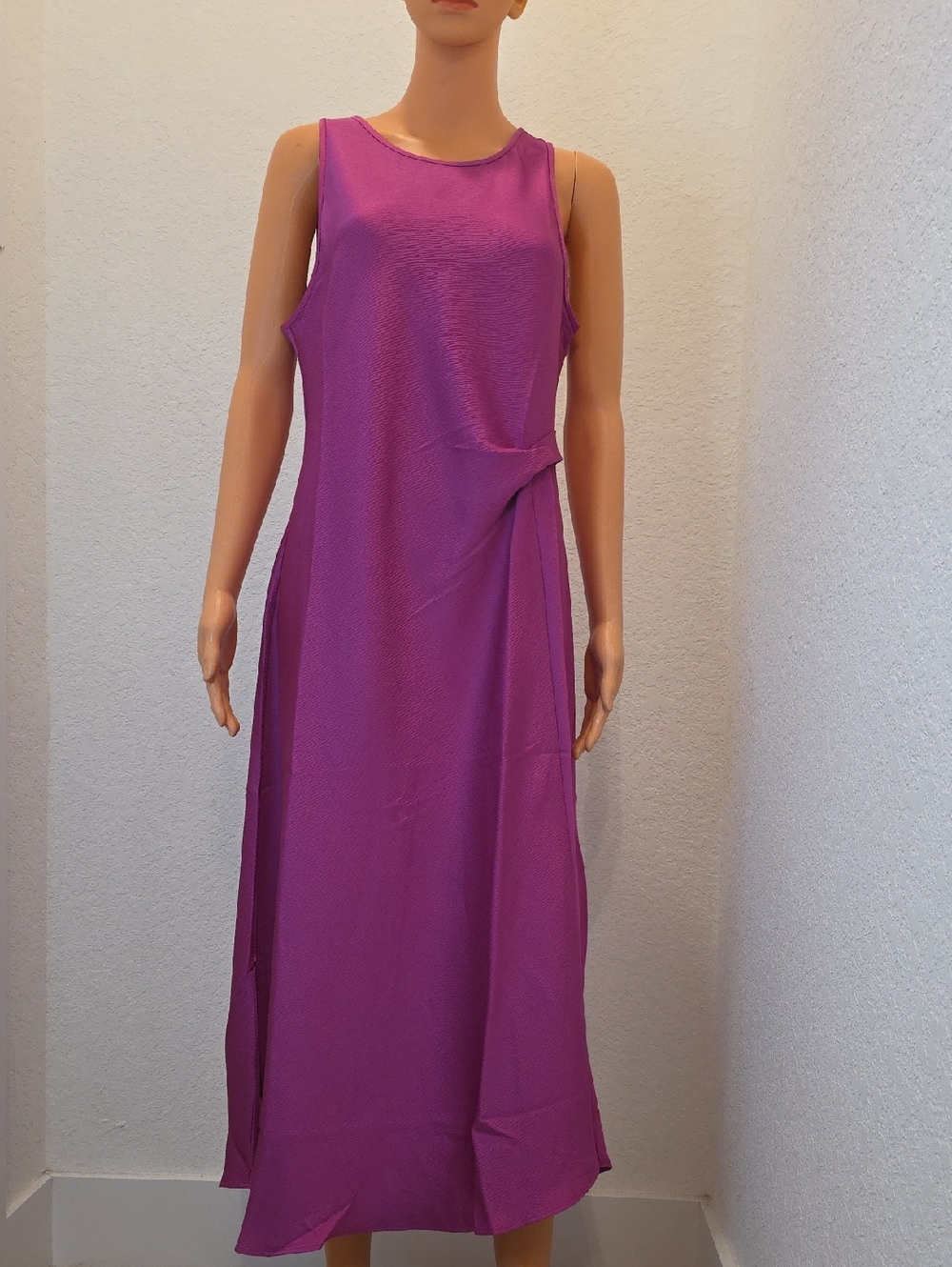 Banana Repulic  Stain Magenta Orchid Maxi Dress